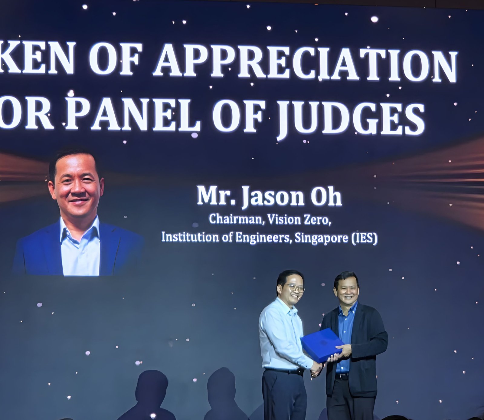 Jason Oh, Chairman, Vision Zero, IES, receiving a token of appreciation for the Panel of Judges at the LTA Annual SHE Awards Convention 2026